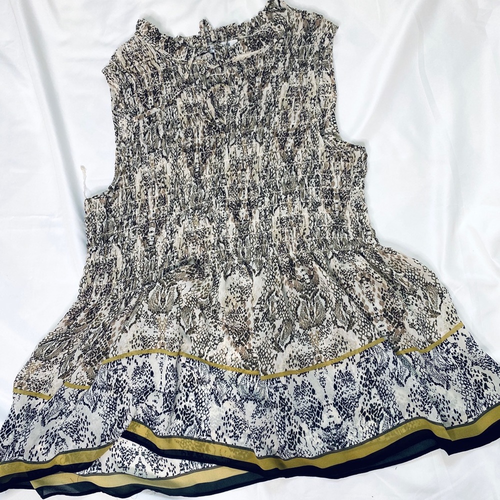 Sleeveless Blouse